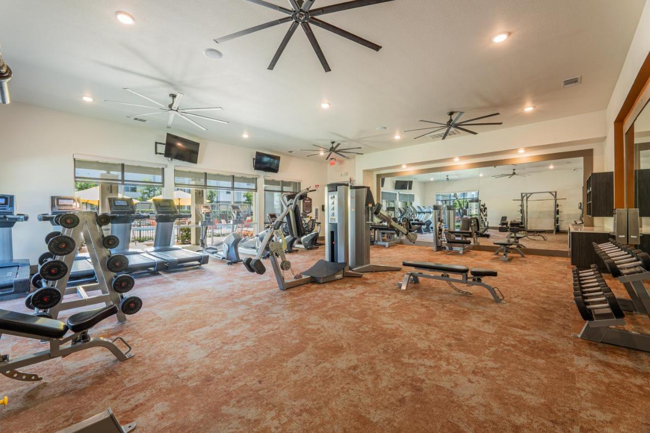 Luxe 3B/2B Getaway - Pool, Gym, Parking, Pet Wash Apartment Leander Ngoại thất bức ảnh