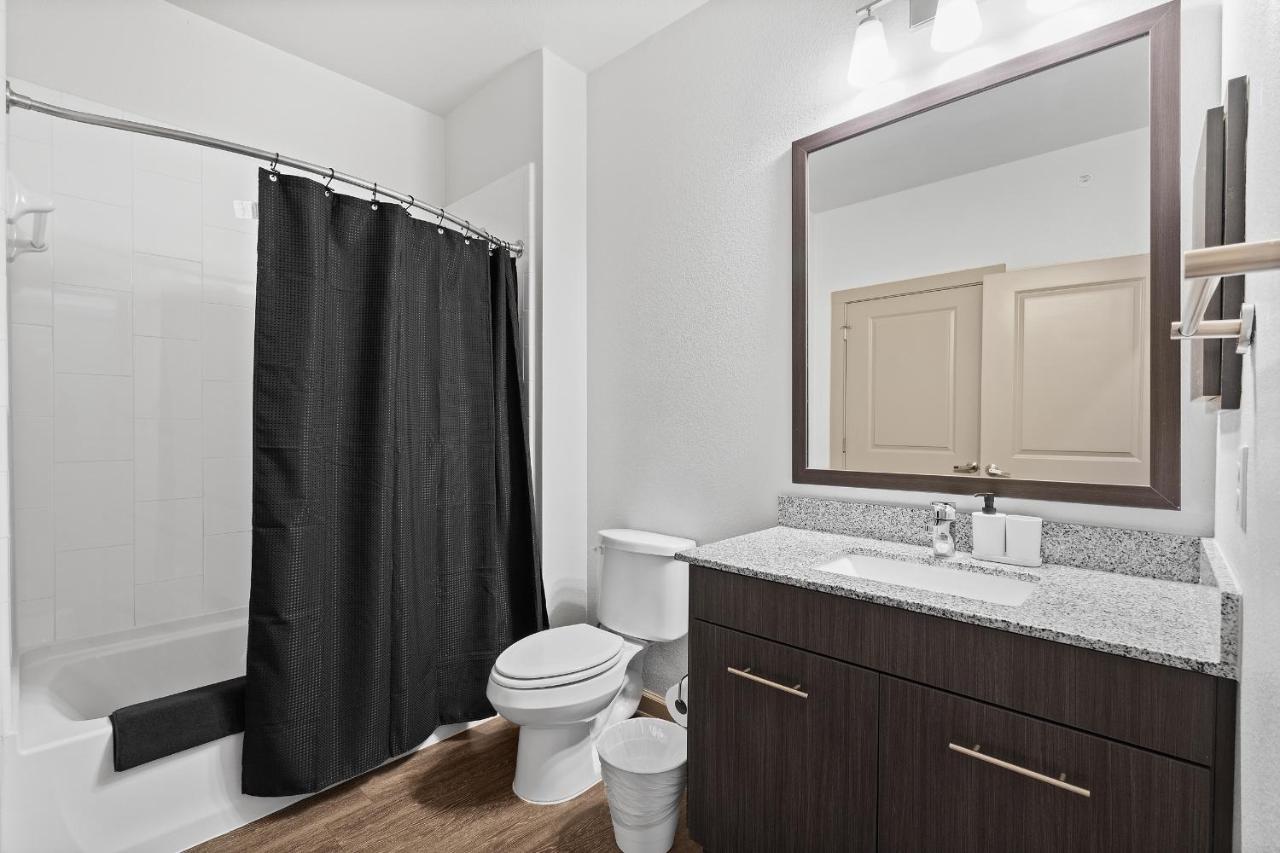 Luxe 3B/2B Getaway - Pool, Gym, Parking, Pet Wash Apartment Leander Ngoại thất bức ảnh